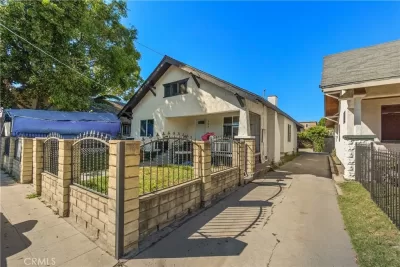 4BR Multi-Family for Sale in Los Angeles, CA
