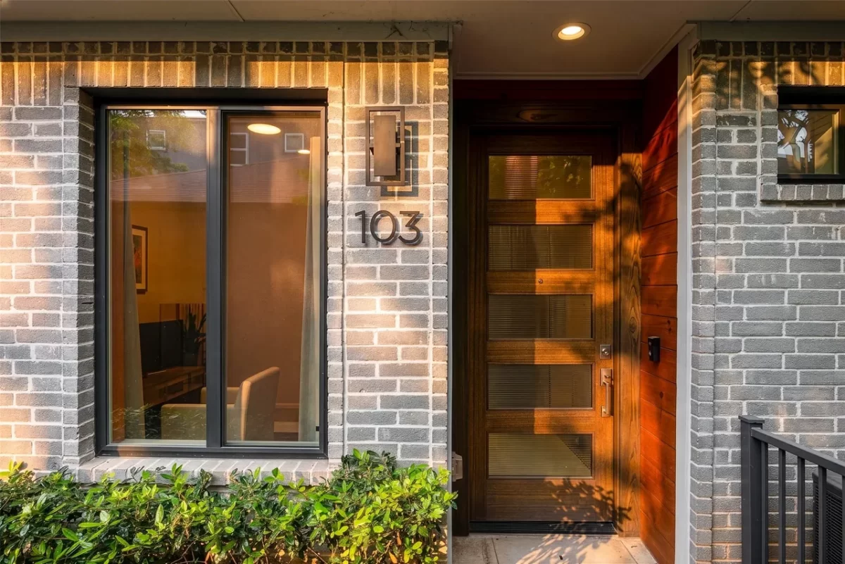 2BR Condo for Sale in Dallas, TX