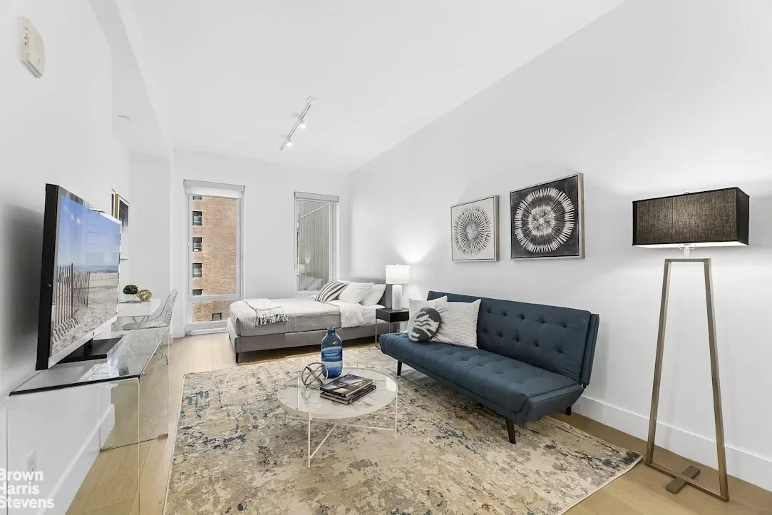 Condo for Sale in Manhattan, NY