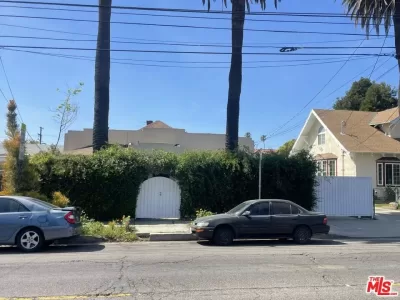 2BR Multi-Family for Sale in Los Angeles, CA