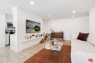 1BR Condo for Sale in Los Angeles, CA