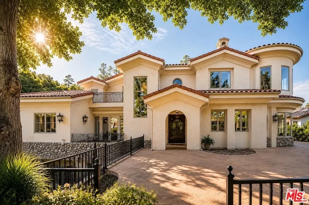 5BR House for Sale in South Pasadena, CA