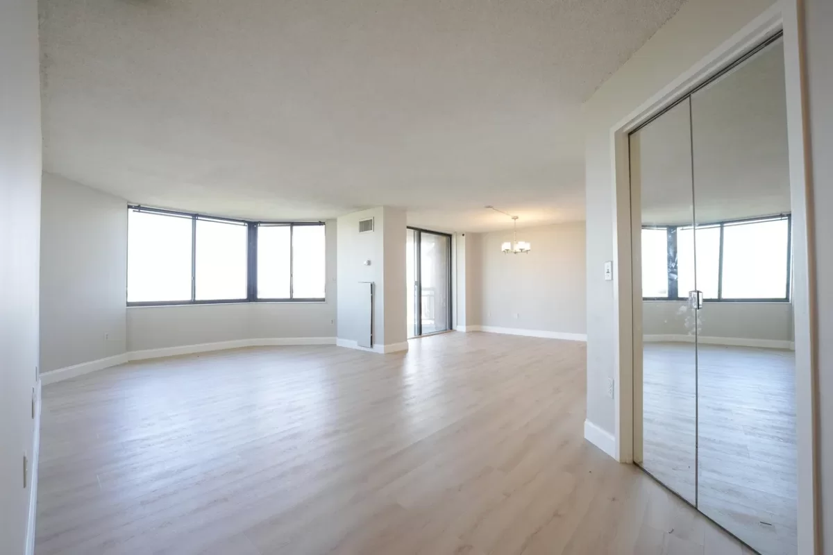 2BR Condo for Sale in Secaucus, NJ