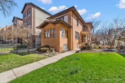 5BR House for Sale in Chicago, IL