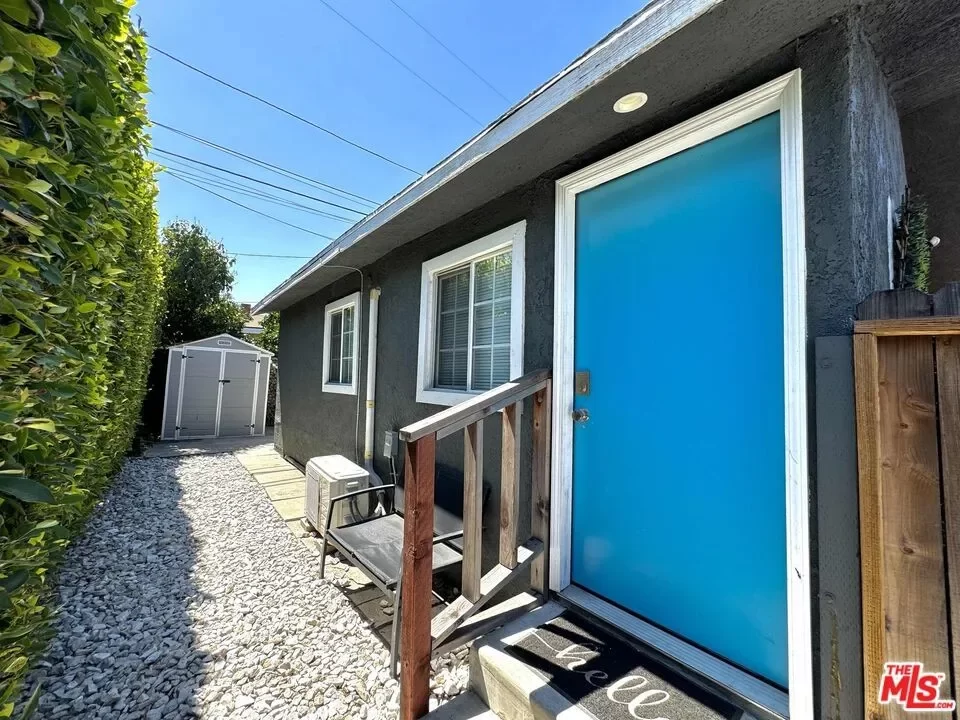 2BR House for Rent in Los Angeles, CA