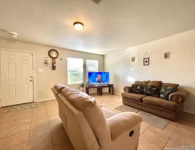 3BR House for Sale in San Antonio, TX
