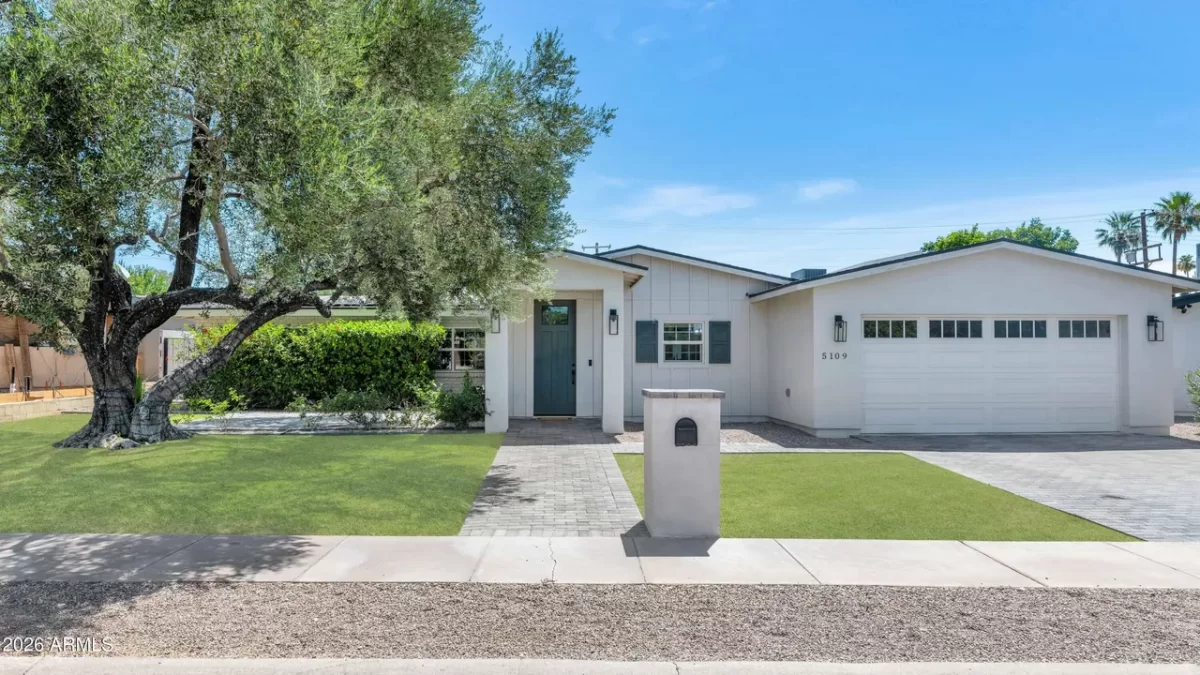 4BR House for Sale in Phoenix, AZ