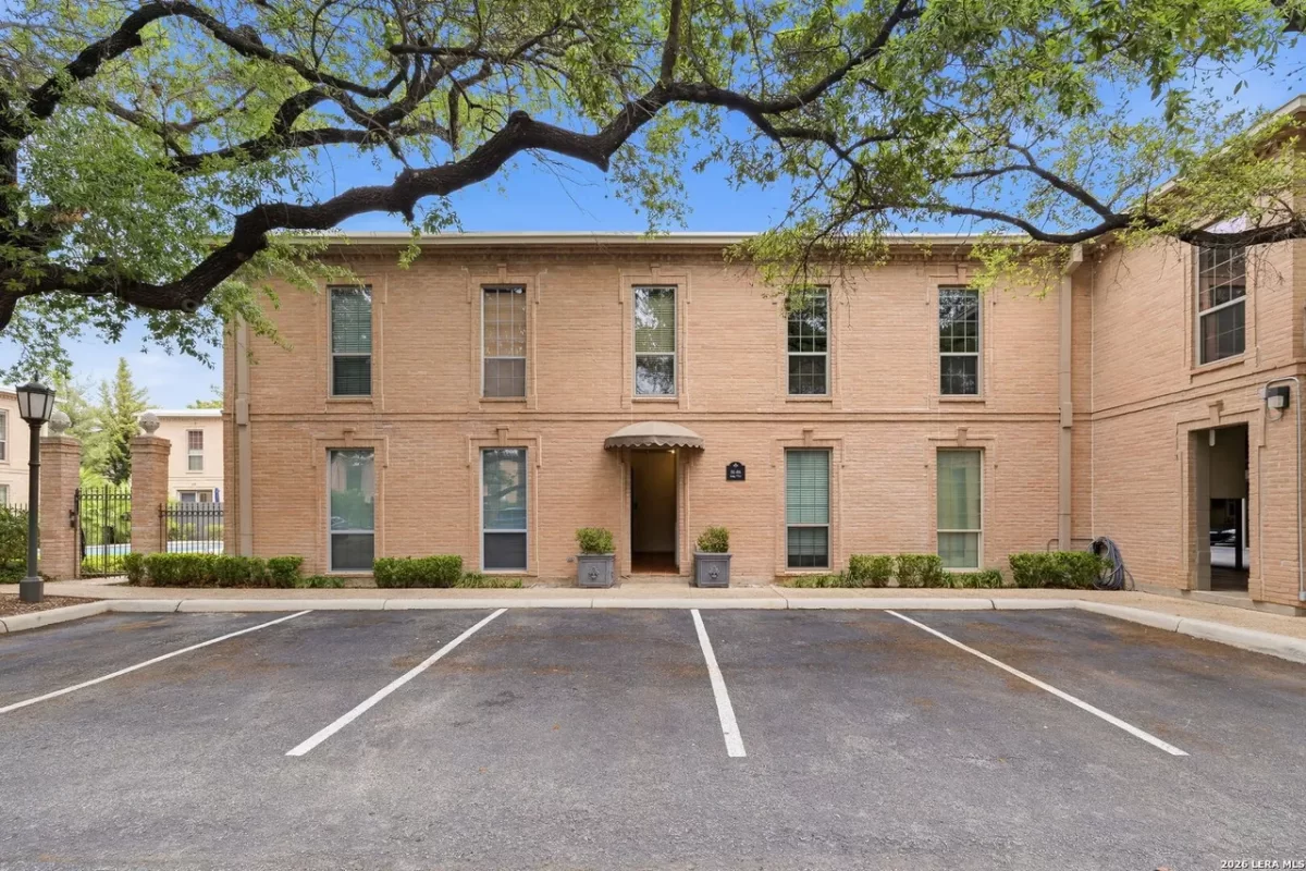 2BR House for Rent in San Antonio, TX