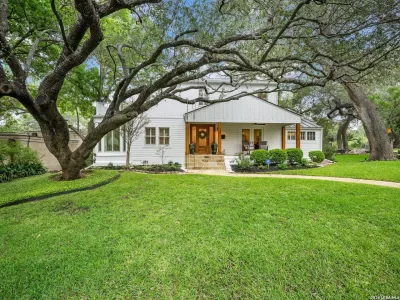 5BR House for Sale in San Antonio, TX