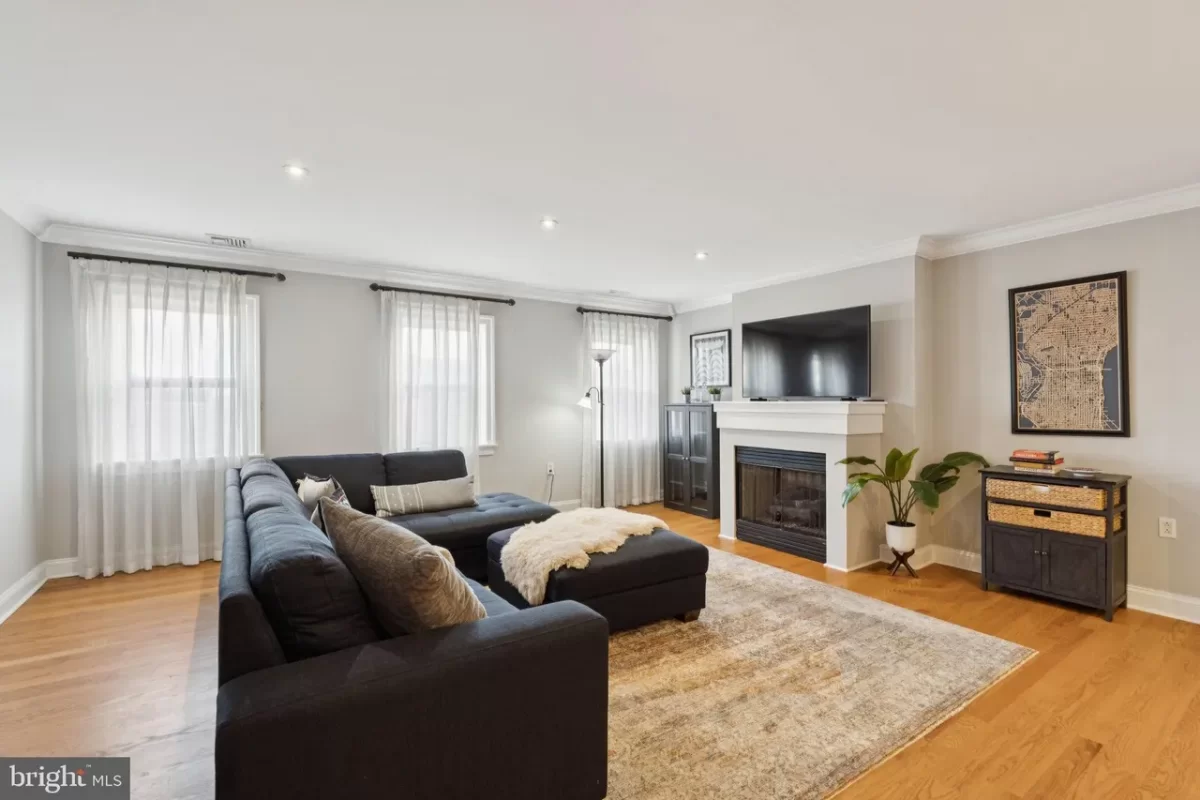 2BR Condo for Sale in Philadelphia, PA