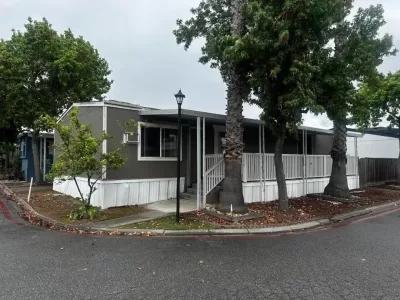 3BR Mobile Home for Sale in San Jose, CA