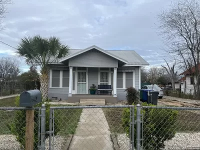 2BR House for Rent in San Antonio, TX