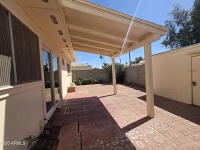 2BR Townhouse for Sale in Glendale, AZ