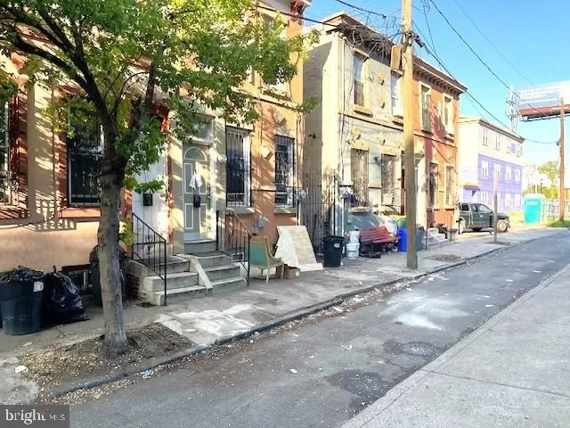 5BR Townhouse for Rent in Camden, NJ
