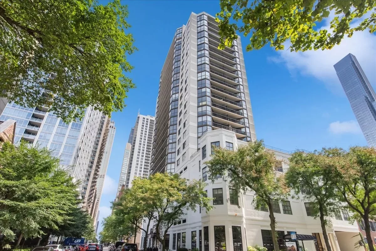 1BR Condo for Sale in Chicago, IL