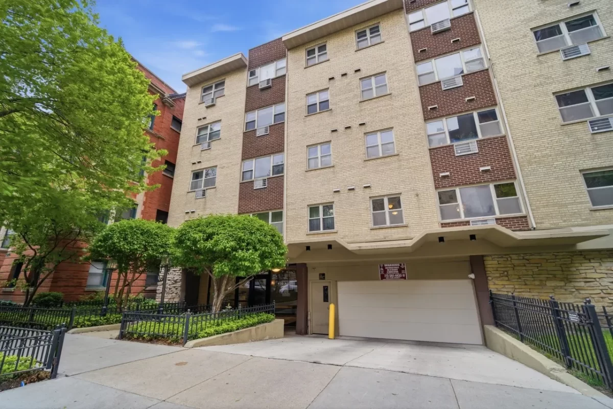 1BR Condo for Sale in Chicago, IL