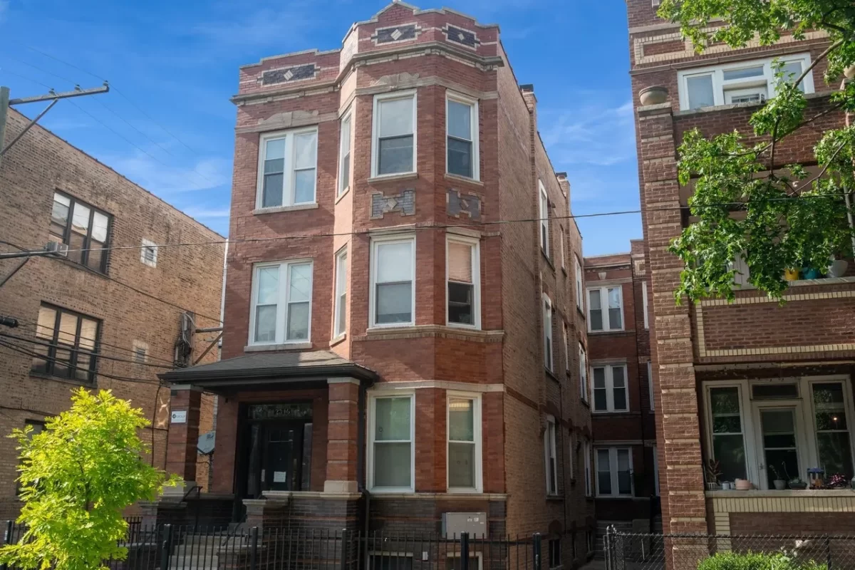 2BR House for Rent in Chicago, IL