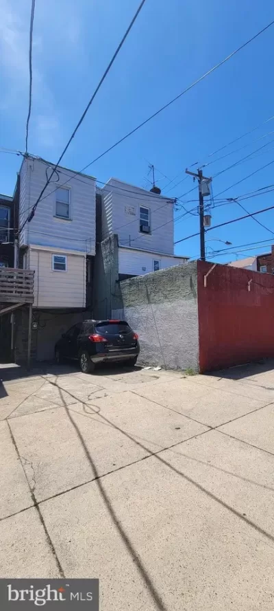 6BR Townhouse for Sale in Philadelphia, PA