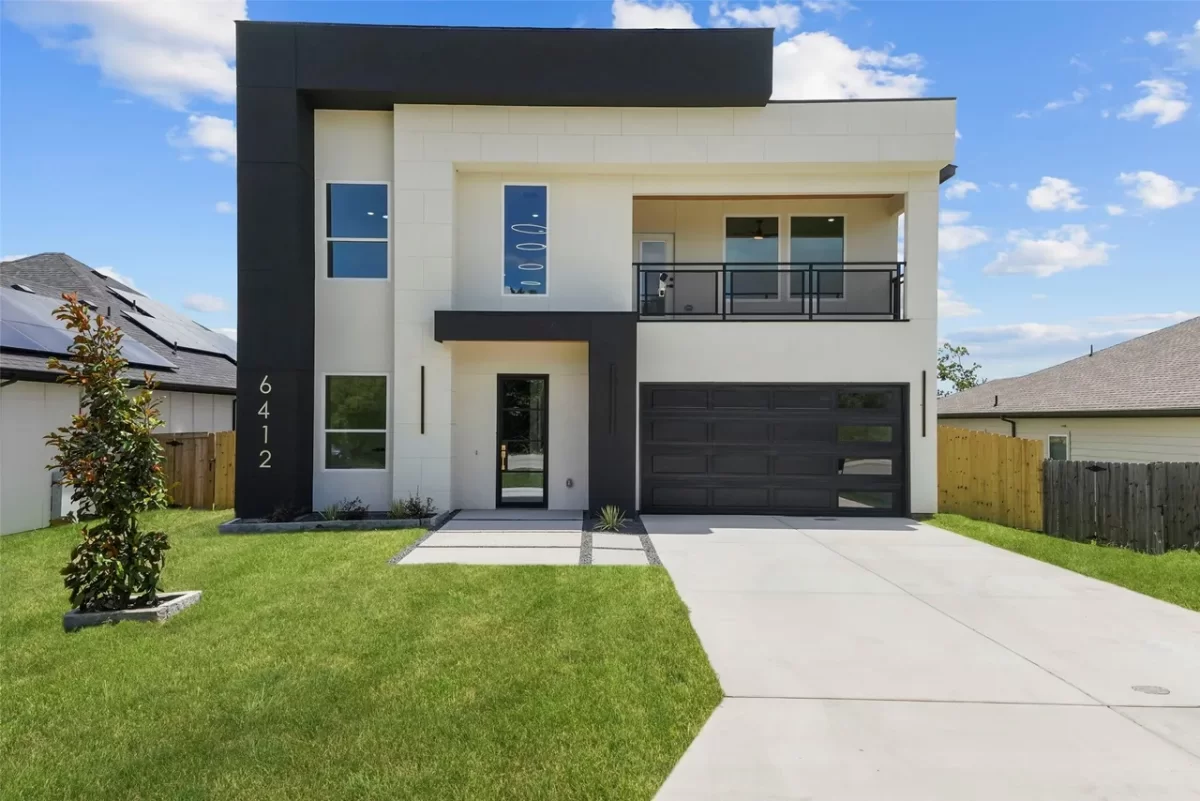 4BR House for Sale in Dallas, TX