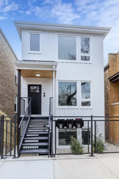 3BR House for Rent in Chicago, IL