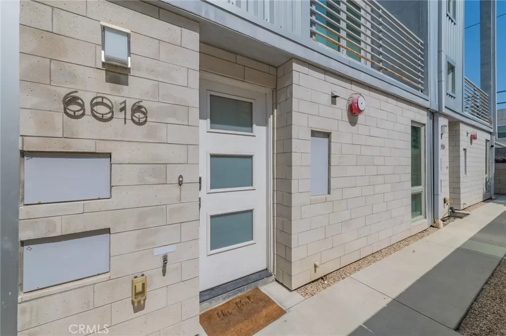 3BR House for Sale in Los Angeles, CA