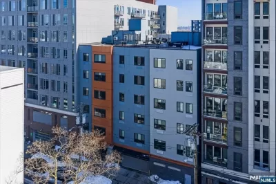 2BR Apartment for Rent in Jersey City, NJ