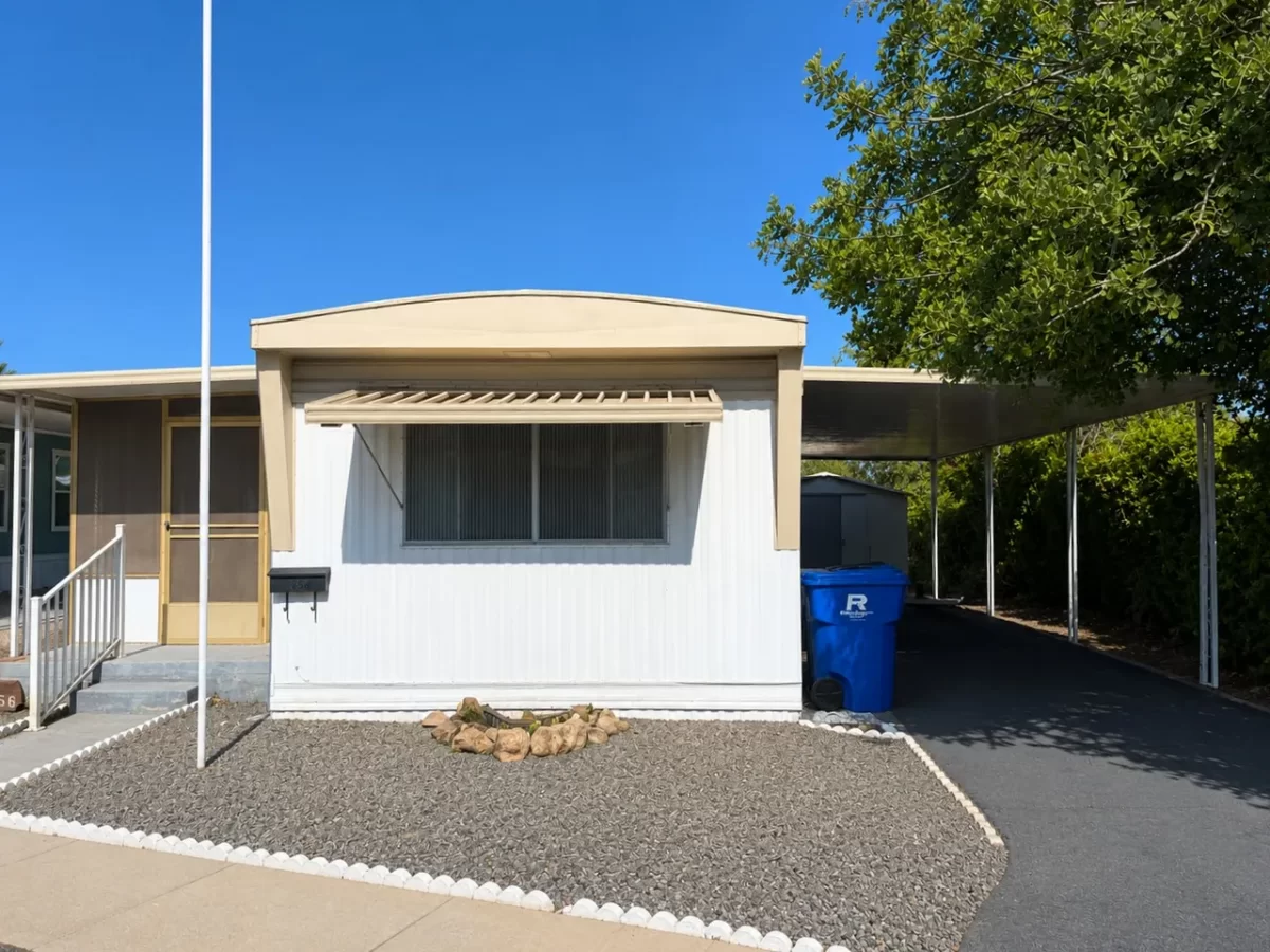 2BR Mobile Home for Sale in Phoenix, AZ