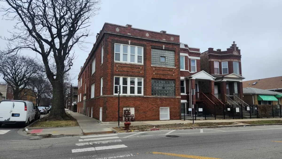 8BR Multi-Family for Sale in Chicago, IL