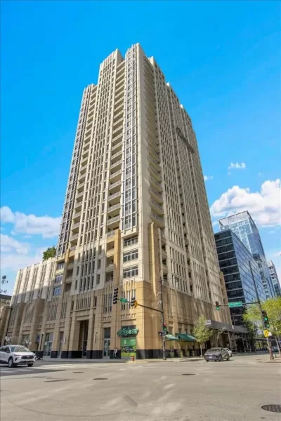 1BR Condo for Sale in Chicago, IL