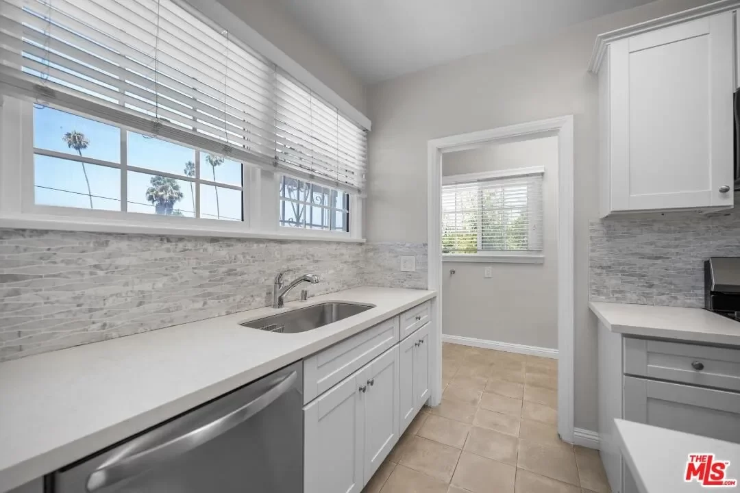 2BR House for Rent in Los Angeles, CA