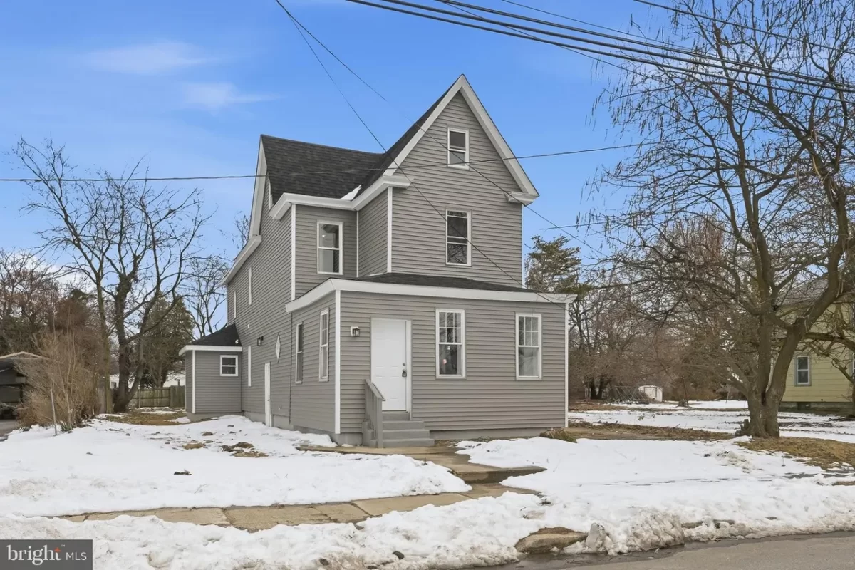 Multi-Family for Sale in Paulsboro, NJ