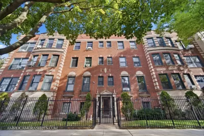 3BR Condo for Sale in Chicago, IL