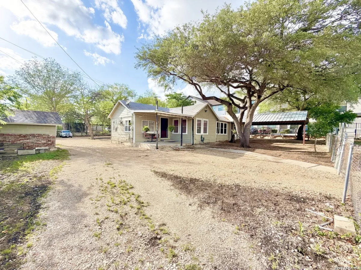 4BR House for Sale in San Antonio, TX