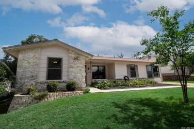 4BR House for Sale in San Antonio, TX