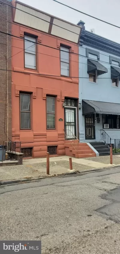 3BR Townhouse for Sale in Philadelphia, PA