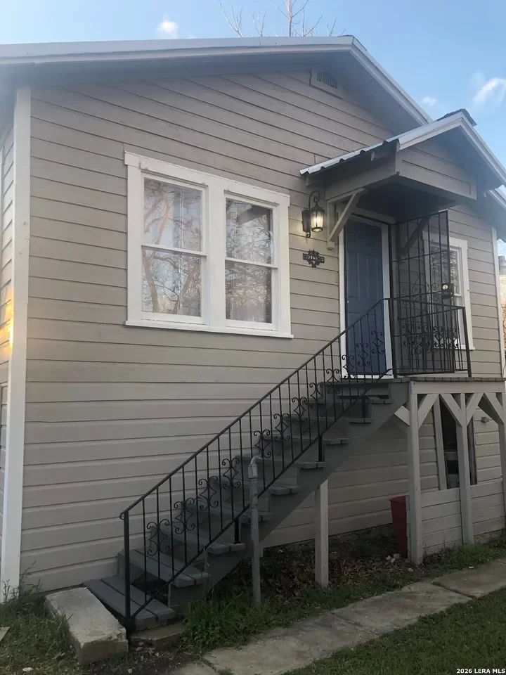 2BR House for Rent in San Antonio, TX