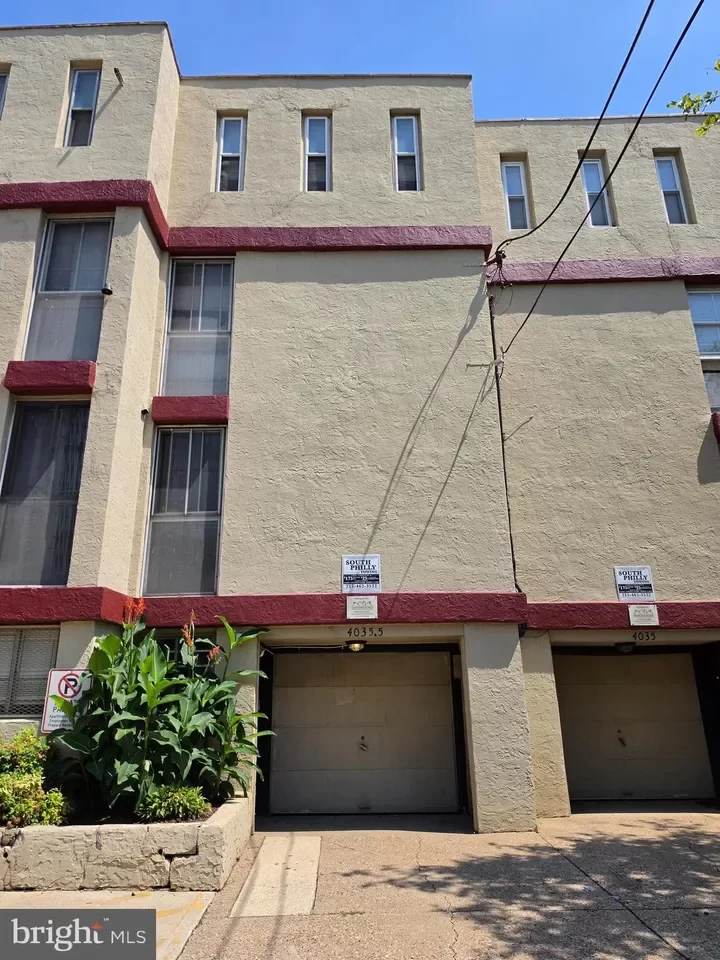 4BR Townhouse for Rent in Philadelphia, PA