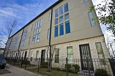 2BR Townhouse for Rent in Dallas, TX