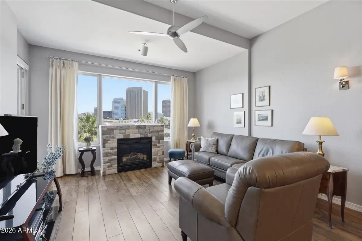 2BR Condo for Sale in Phoenix, AZ