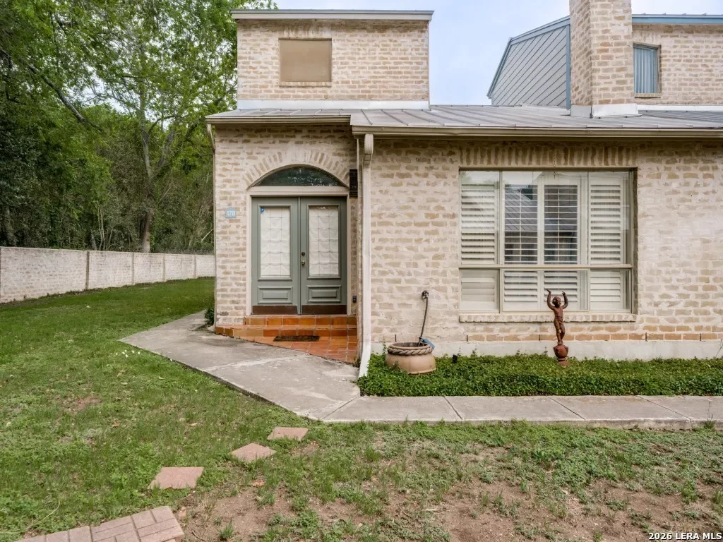 2BR House for Sale in San Antonio, TX