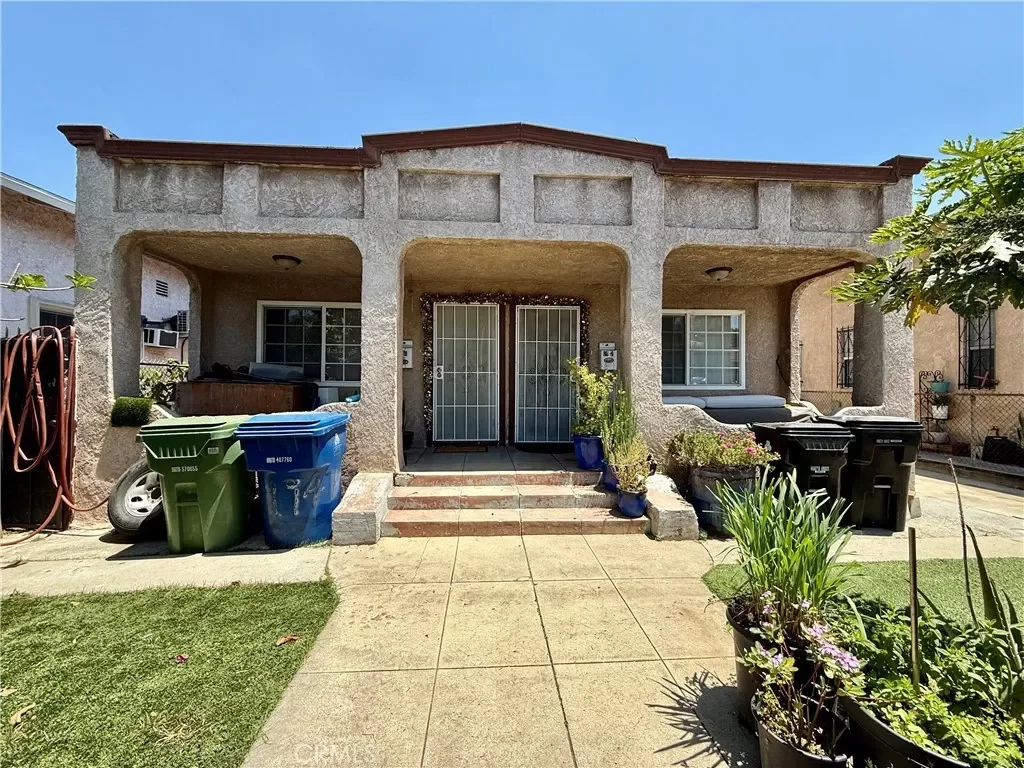 2BR Multi-Family for Sale in Los Angeles, CA