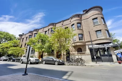 2BR Apartment for Rent in Chicago, IL