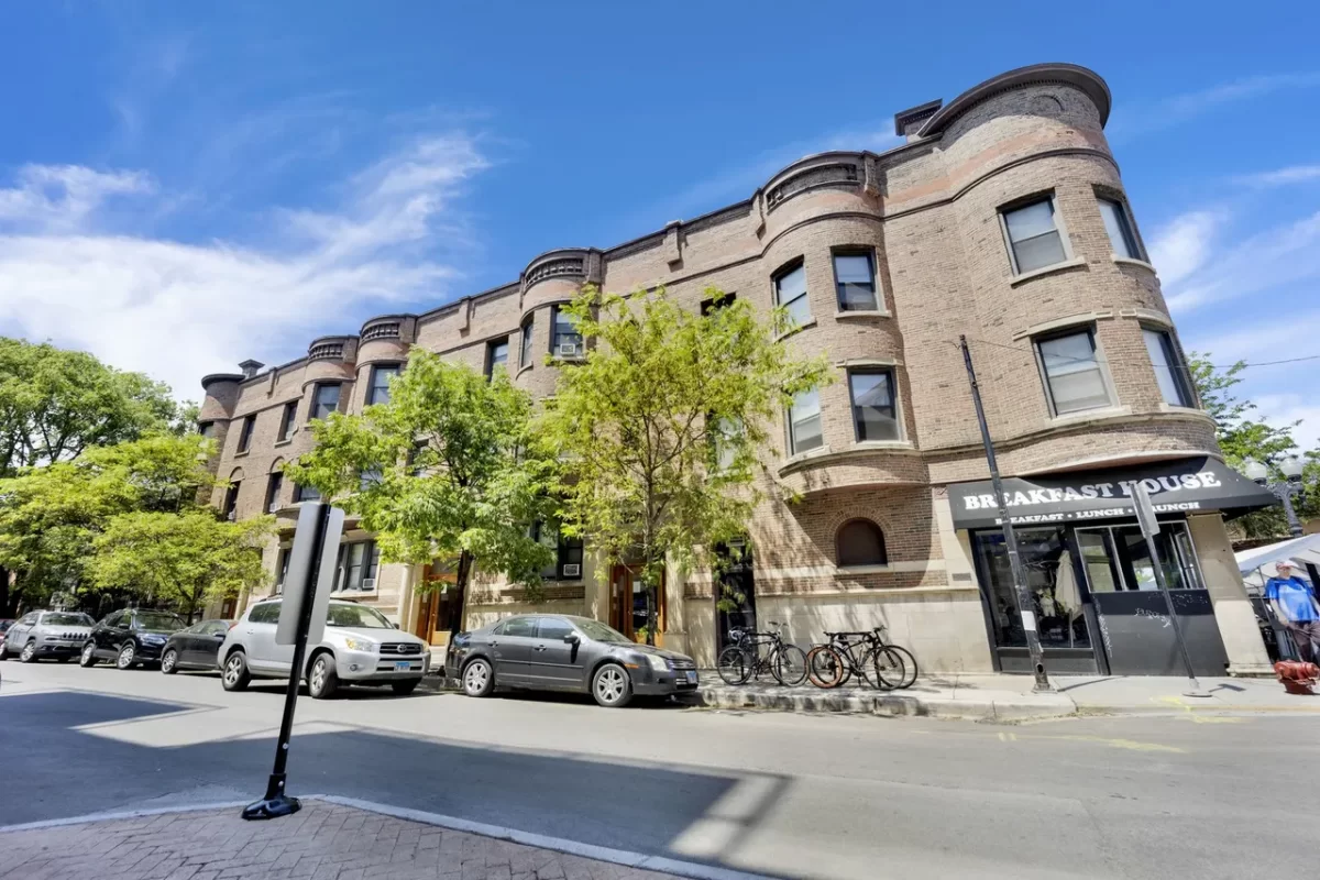 2BR Apartment for Rent in Chicago, IL