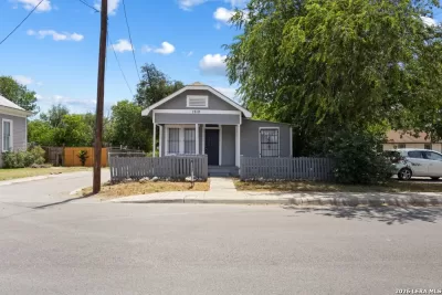 2BR House for Rent in San Antonio, TX