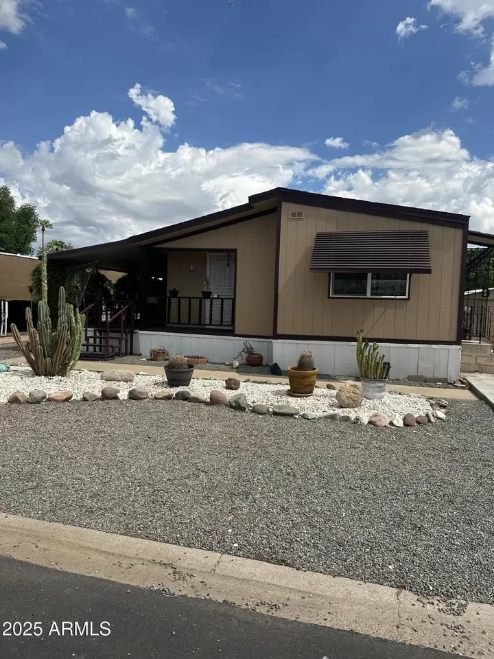 2BR Mobile Home for Sale in Glendale, AZ