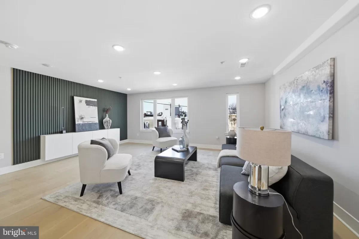 2BR Condo for Sale in Philadelphia, PA