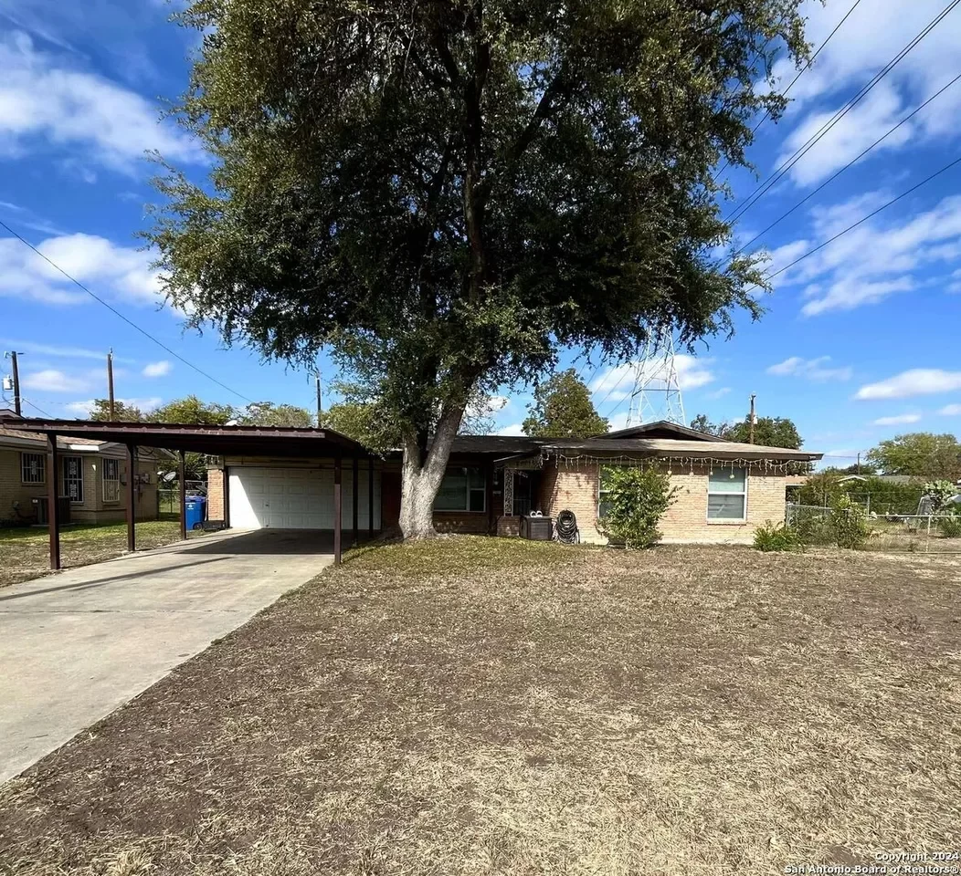 3BR House for Sale in San Antonio, TX