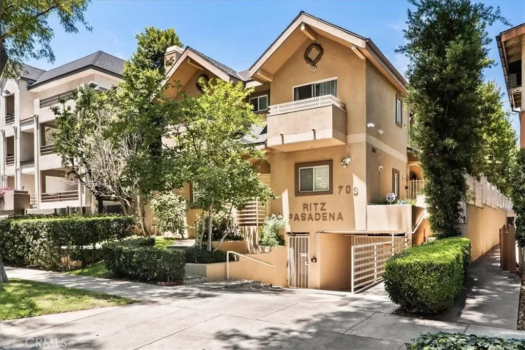 3BR House for Rent in Pasadena, CA