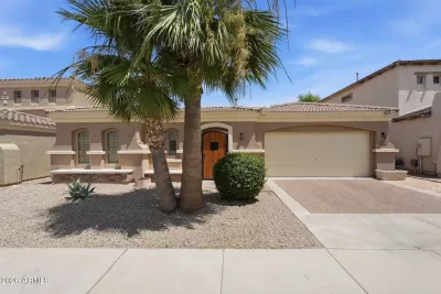 4BR House for Sale in Phoenix, AZ