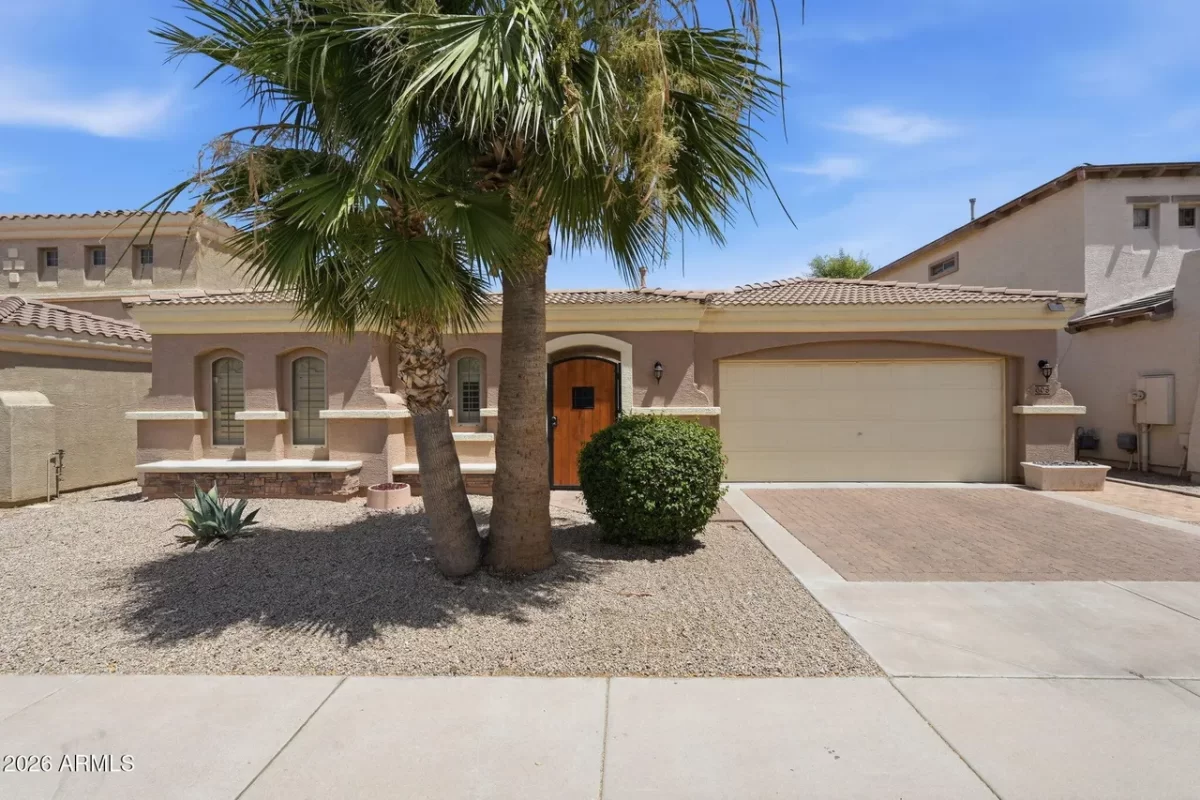 4BR House for Sale in Phoenix, AZ